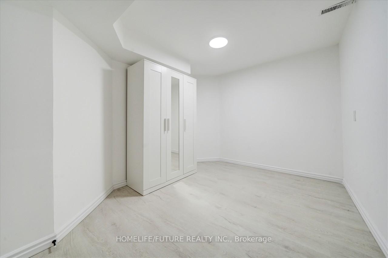 Photo 27 of 14 Knotty Pine Drive, Whitby, Williamsburg — HOMEH