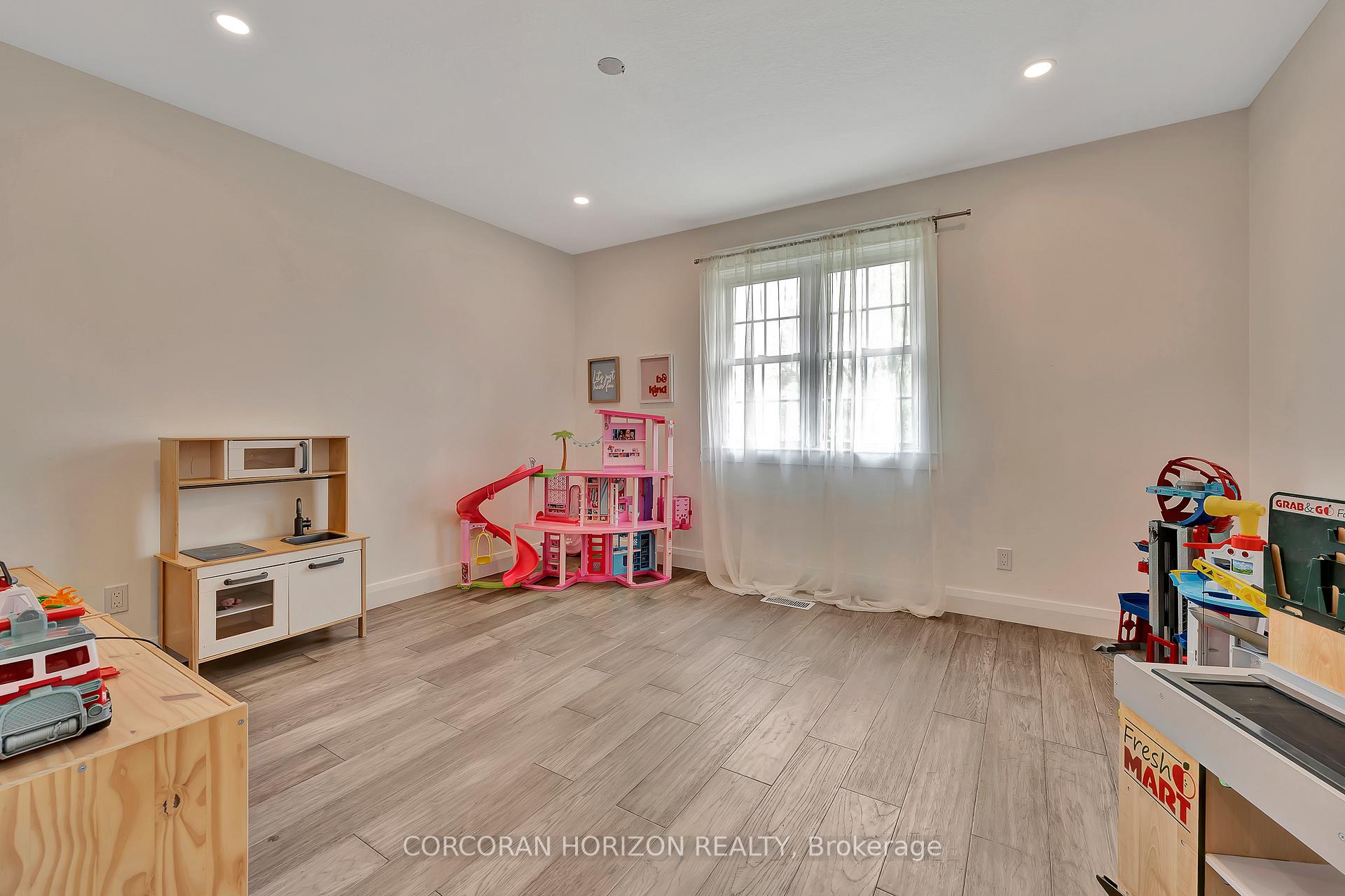 Photo 18 of 441 Scenic Drive, Brant, South Dumfries — HOMEH