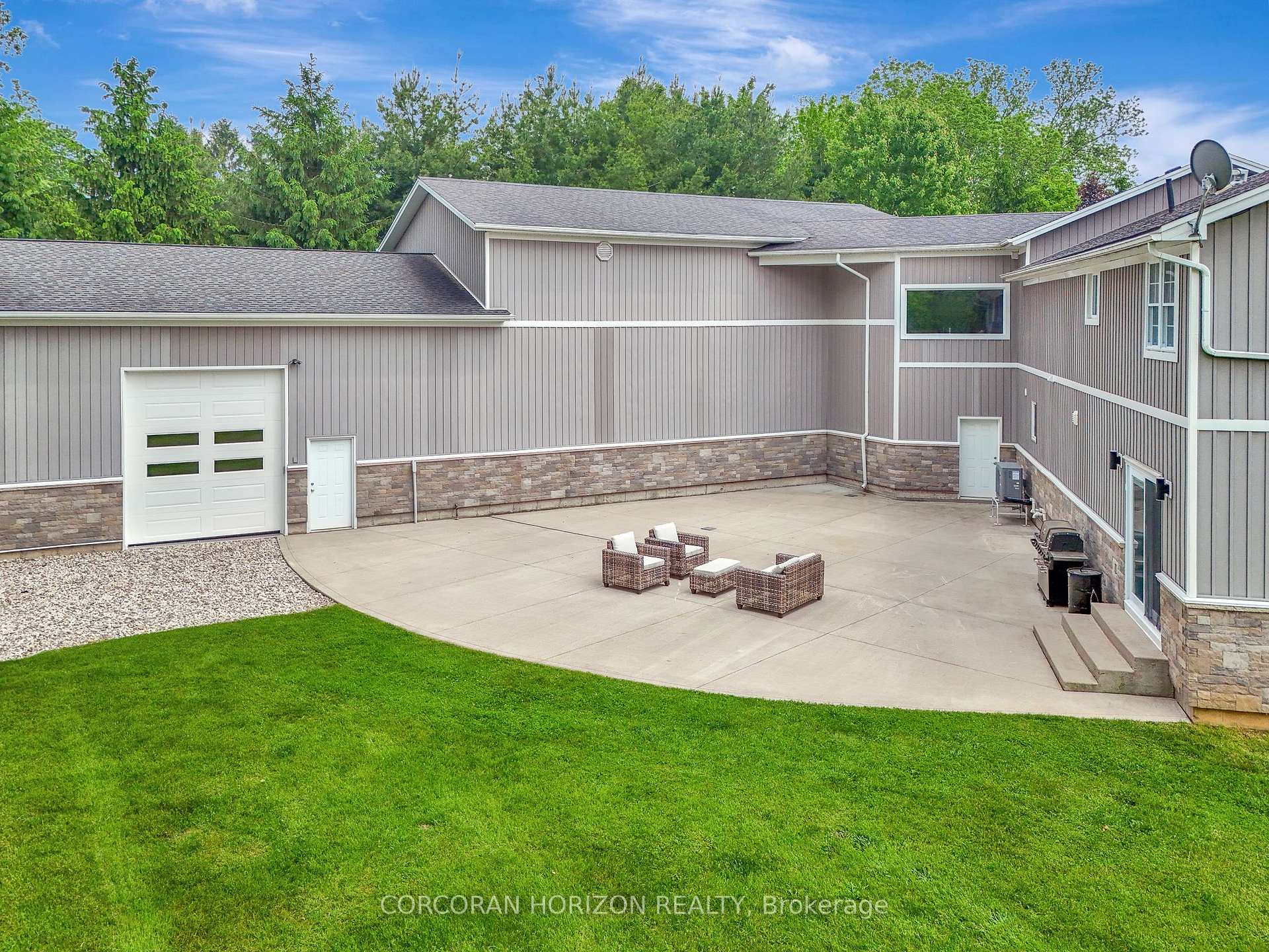 Photo 34 of 441 Scenic Drive, Brant, South Dumfries — HOMEH