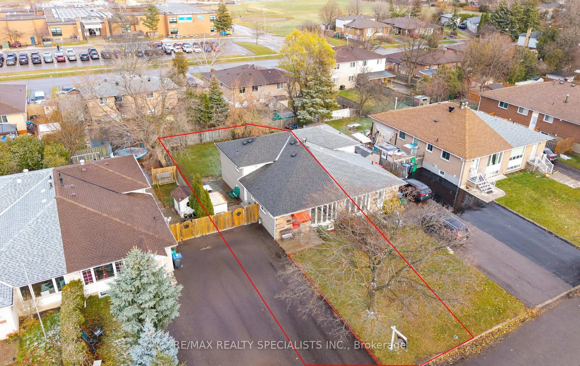 Photo 2 of 25 Edenridge Drive, Brampton, Southgate — HOMEH