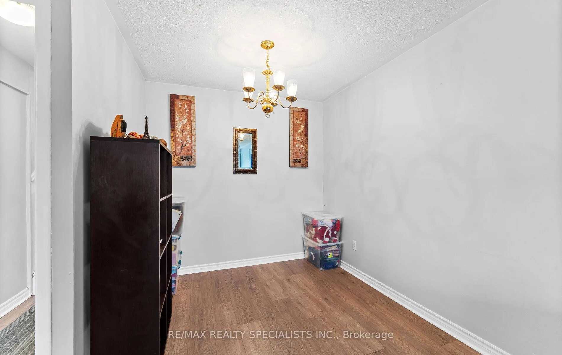 Photo 7 of 25 Edenridge Drive, Brampton, Southgate — HOMEH