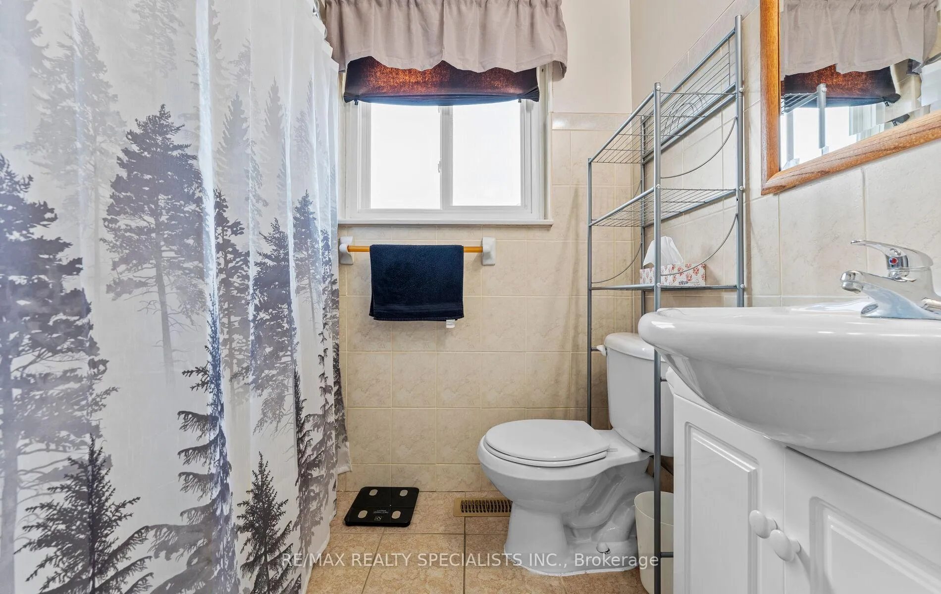 Photo 15 of 25 Edenridge Drive, Brampton, Southgate — HOMEH