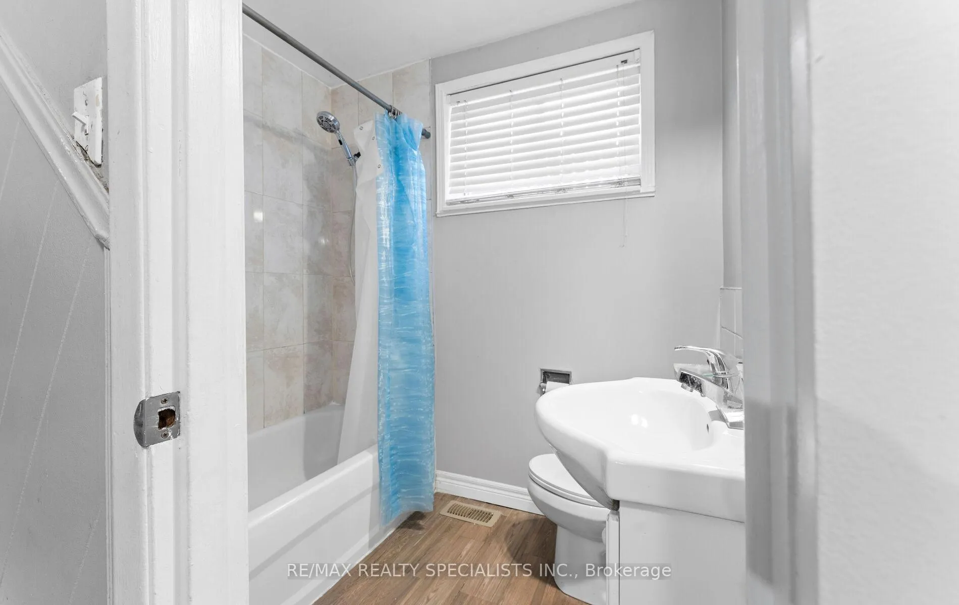 Photo 28 of 25 Edenridge Drive, Brampton, Southgate — HOMEH