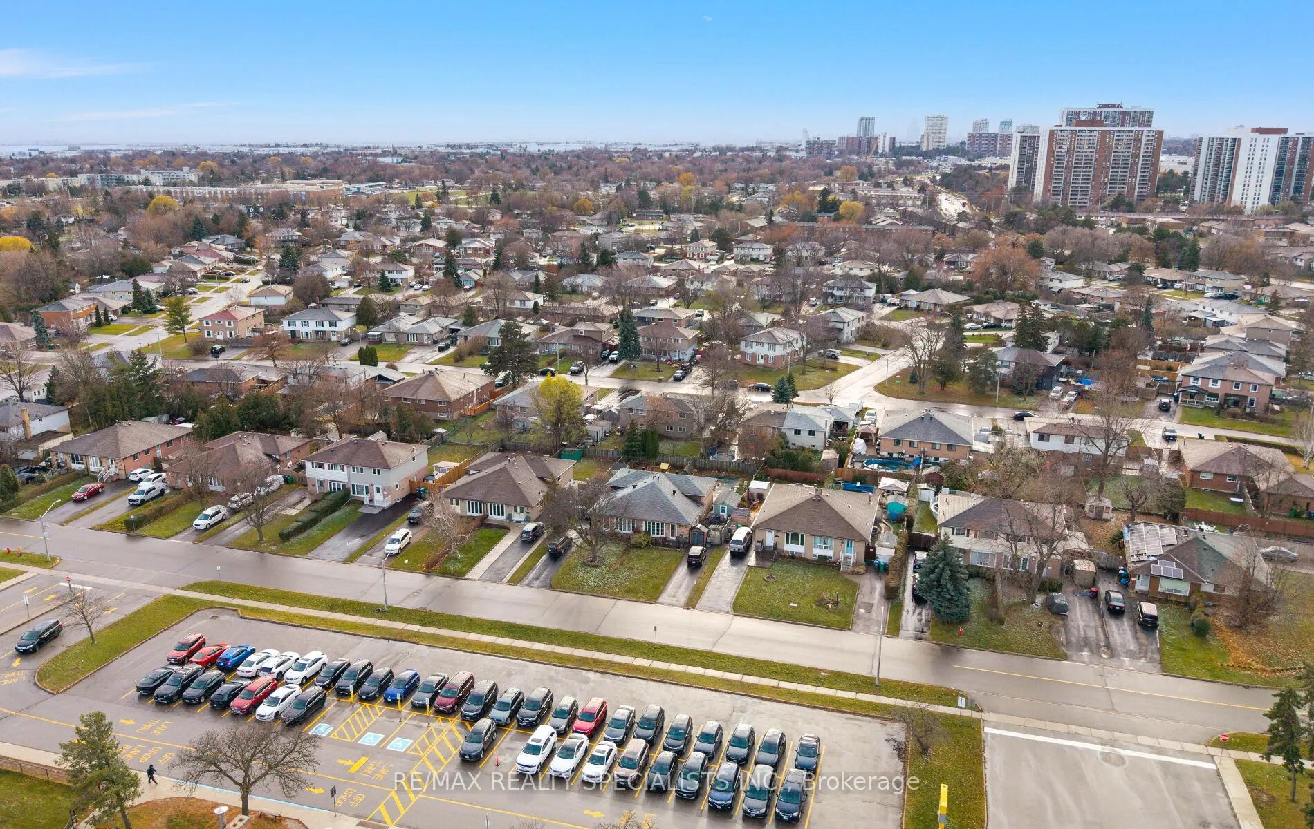 Photo 41 of 25 Edenridge Drive, Brampton, Southgate — HOMEH
