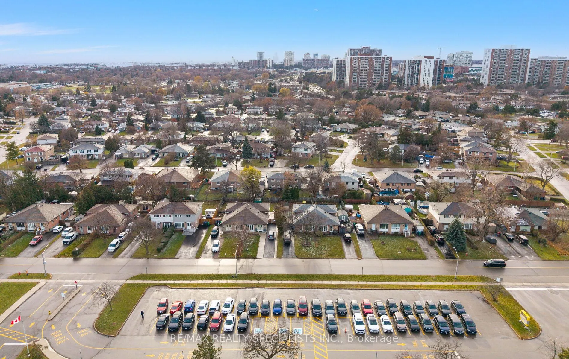 Photo 42 of 25 Edenridge Drive, Brampton, Southgate — HOMEH