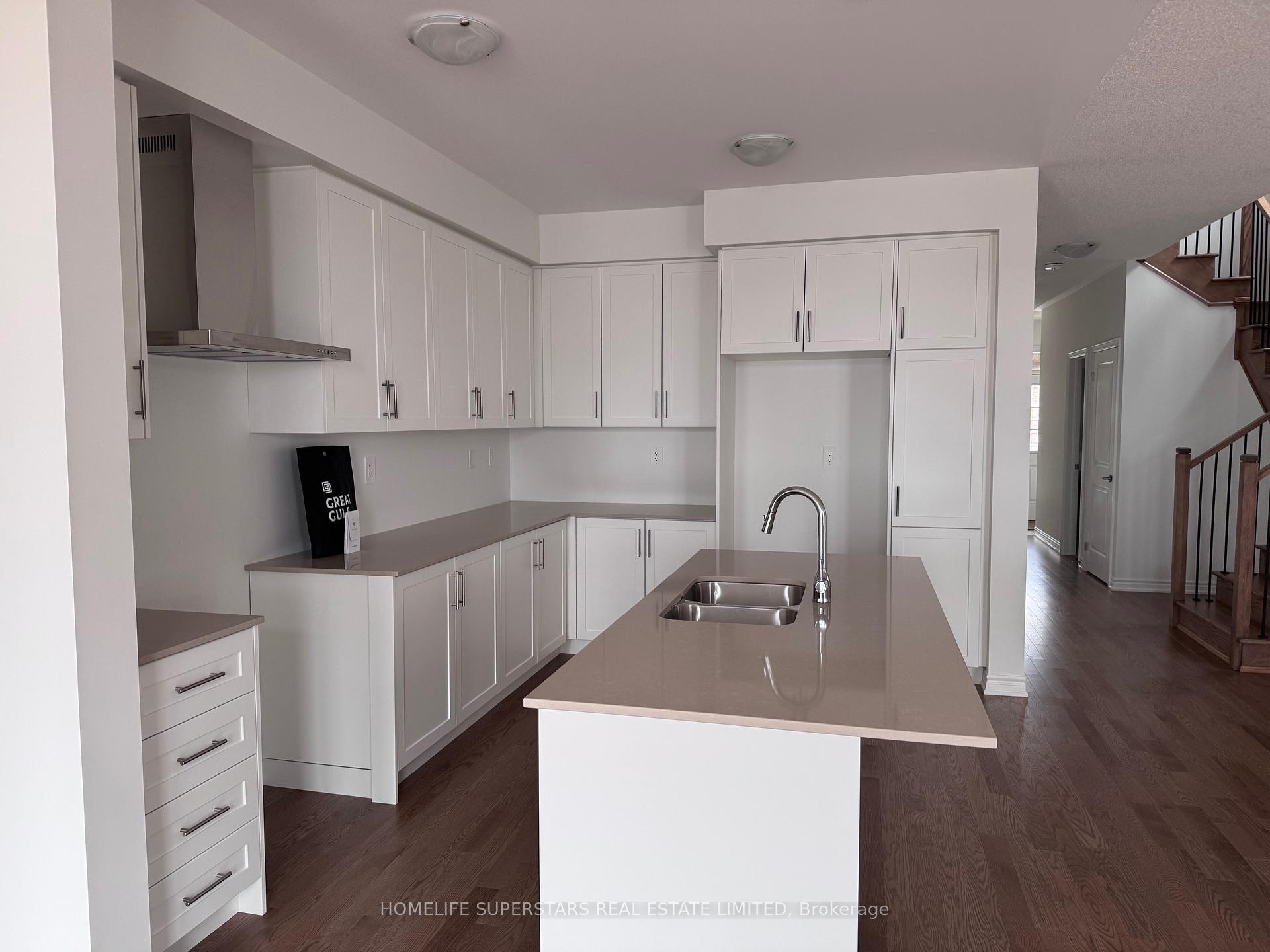 Photo 2 of 291 Bergamot Avenue, Milton, Rural Milton — HOMEH