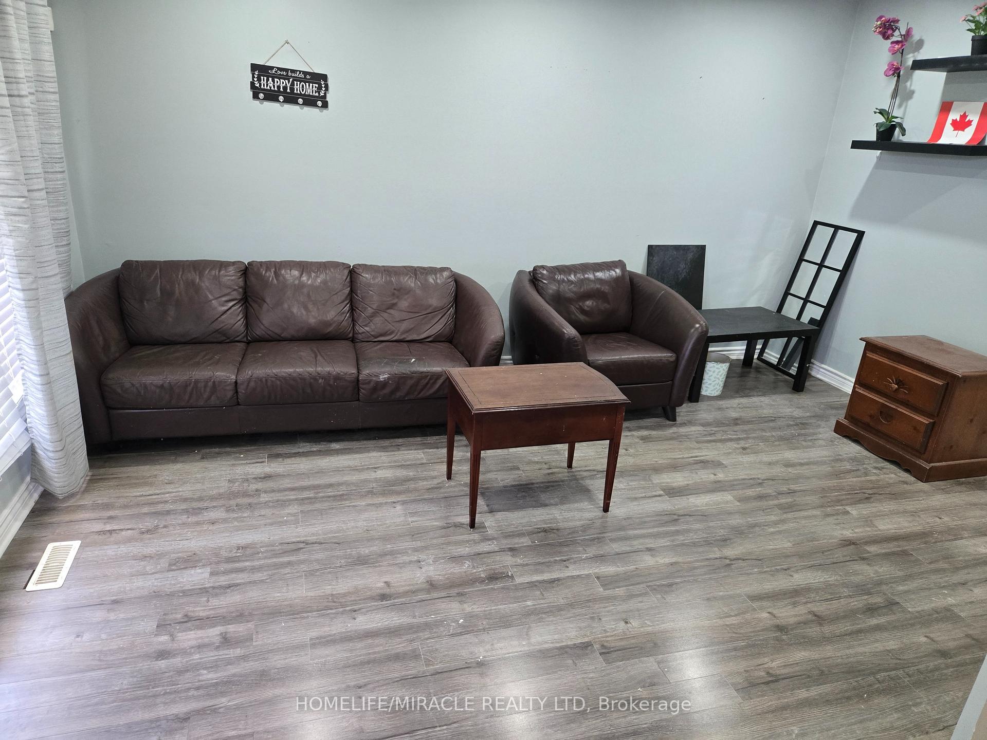 Photo 4 of 52 Glenforest Road, Brampton, Northgate — HOMEH