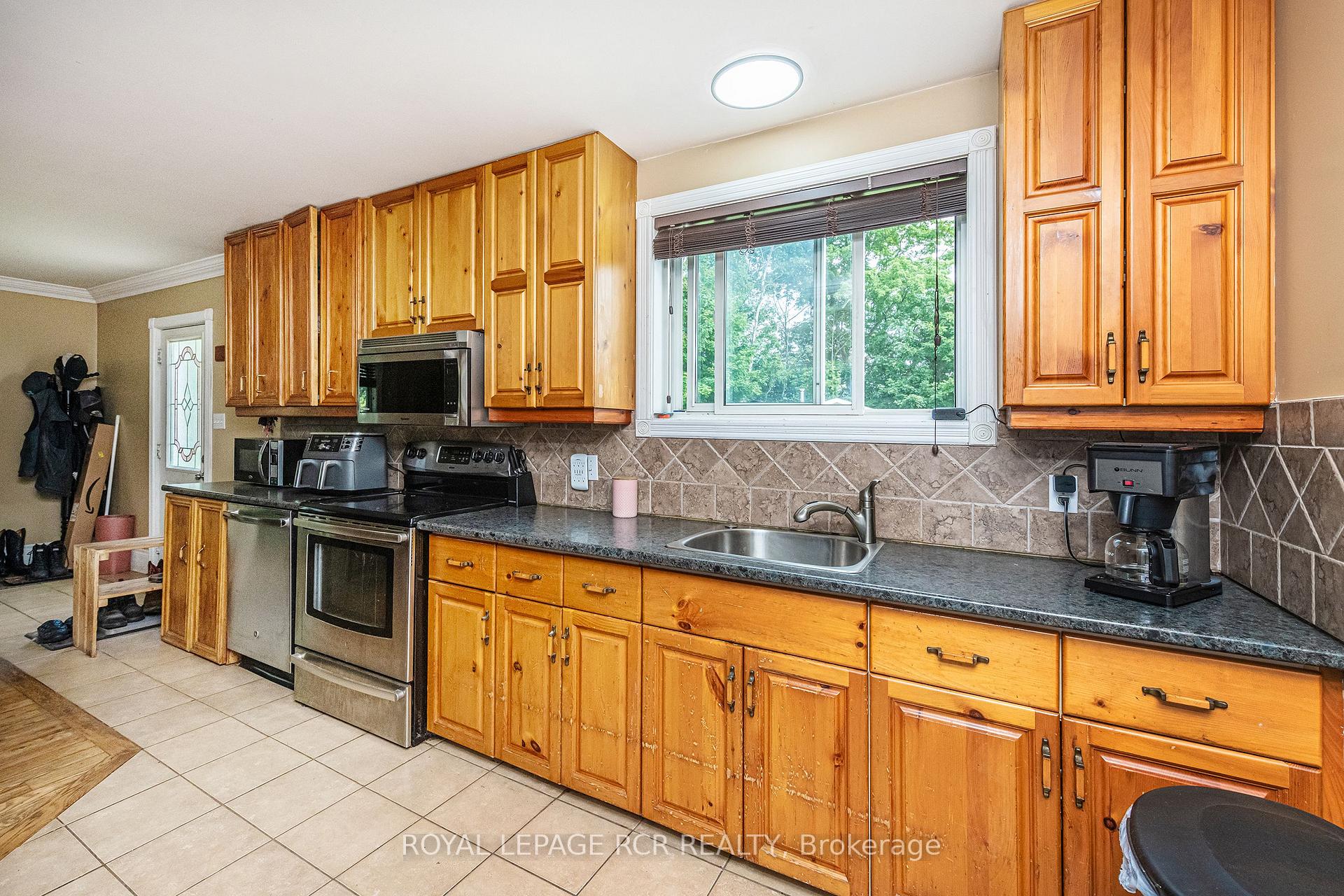 Photo 12 of 5622 Sixth Line, Erin, Rural Erin — HOMEH
