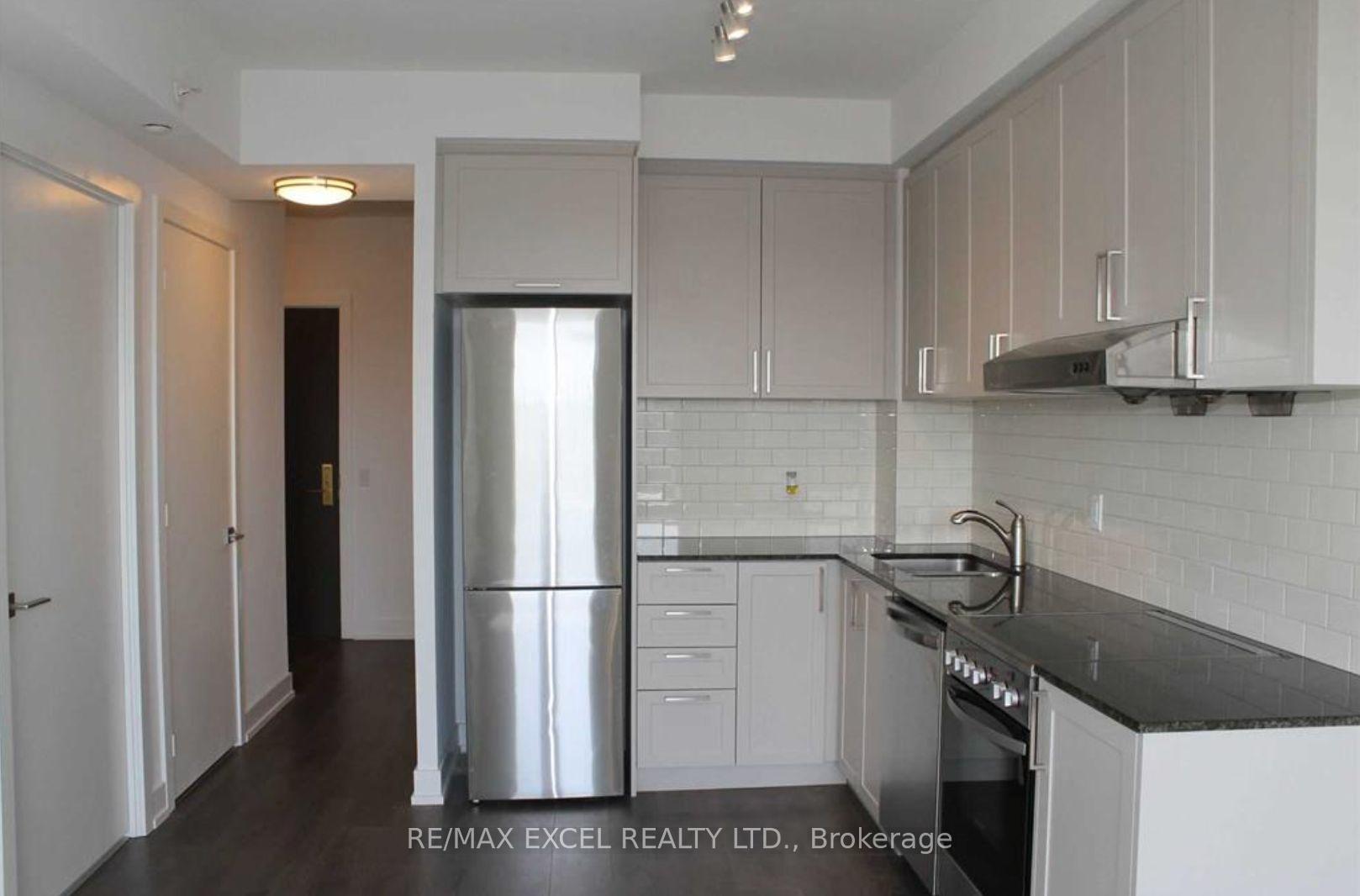 Front of Unit 527W, 268 Buchanan Drive