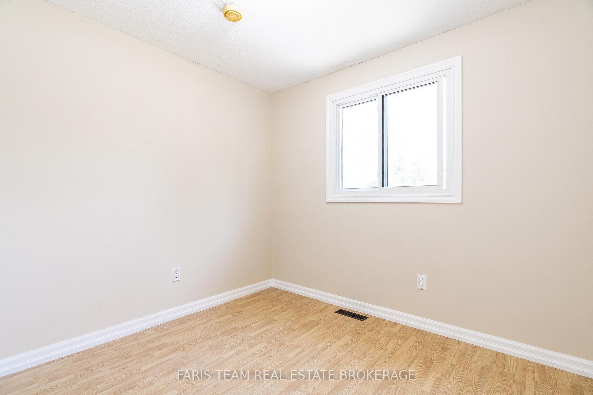 Photo 19 of 32 Janice Drive, Barrie, Sunnidale — HOMEH