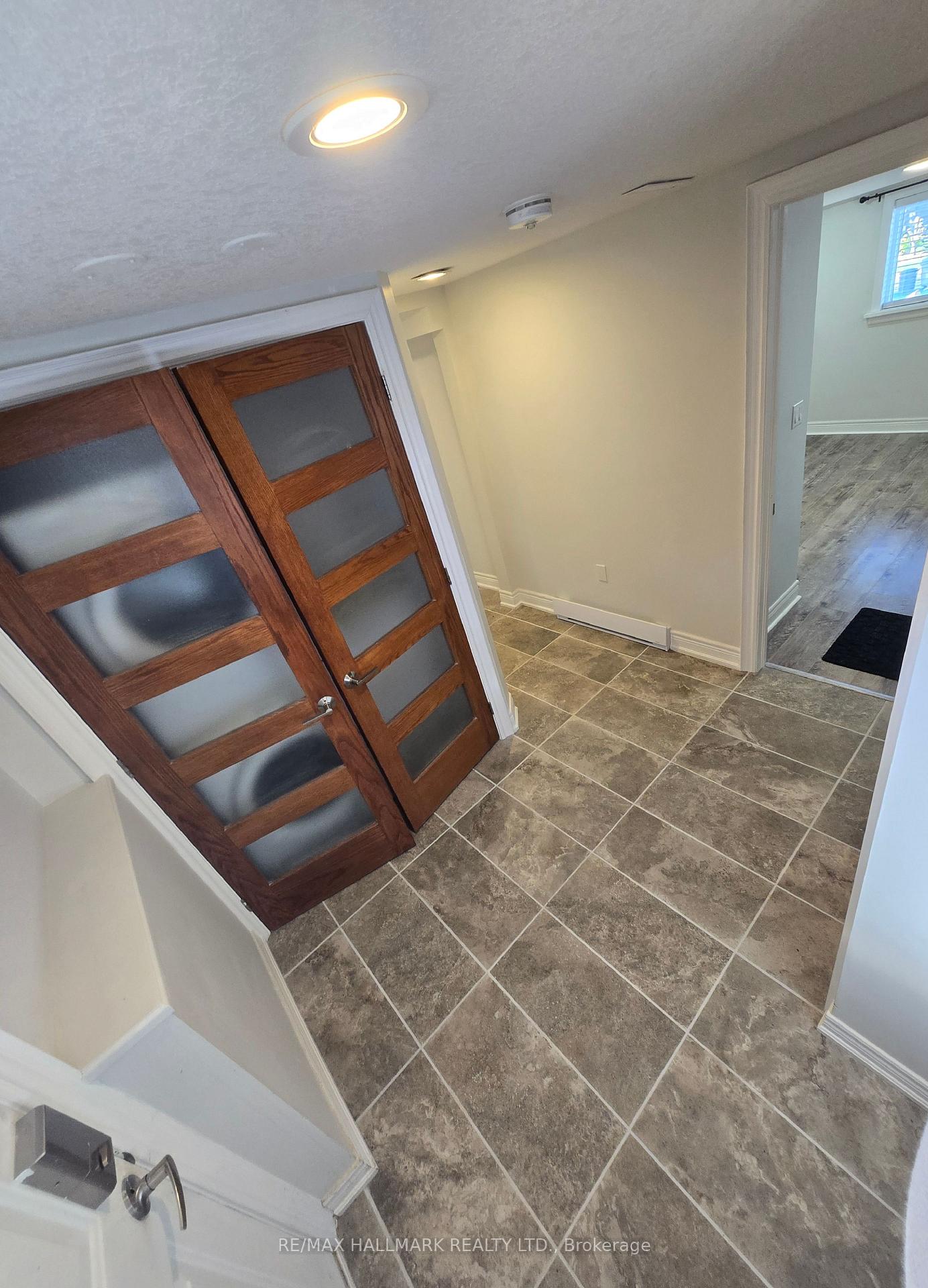 Photo 6 of Unit 101, 18 Summerside Crescent, Cambridge — HOMEH