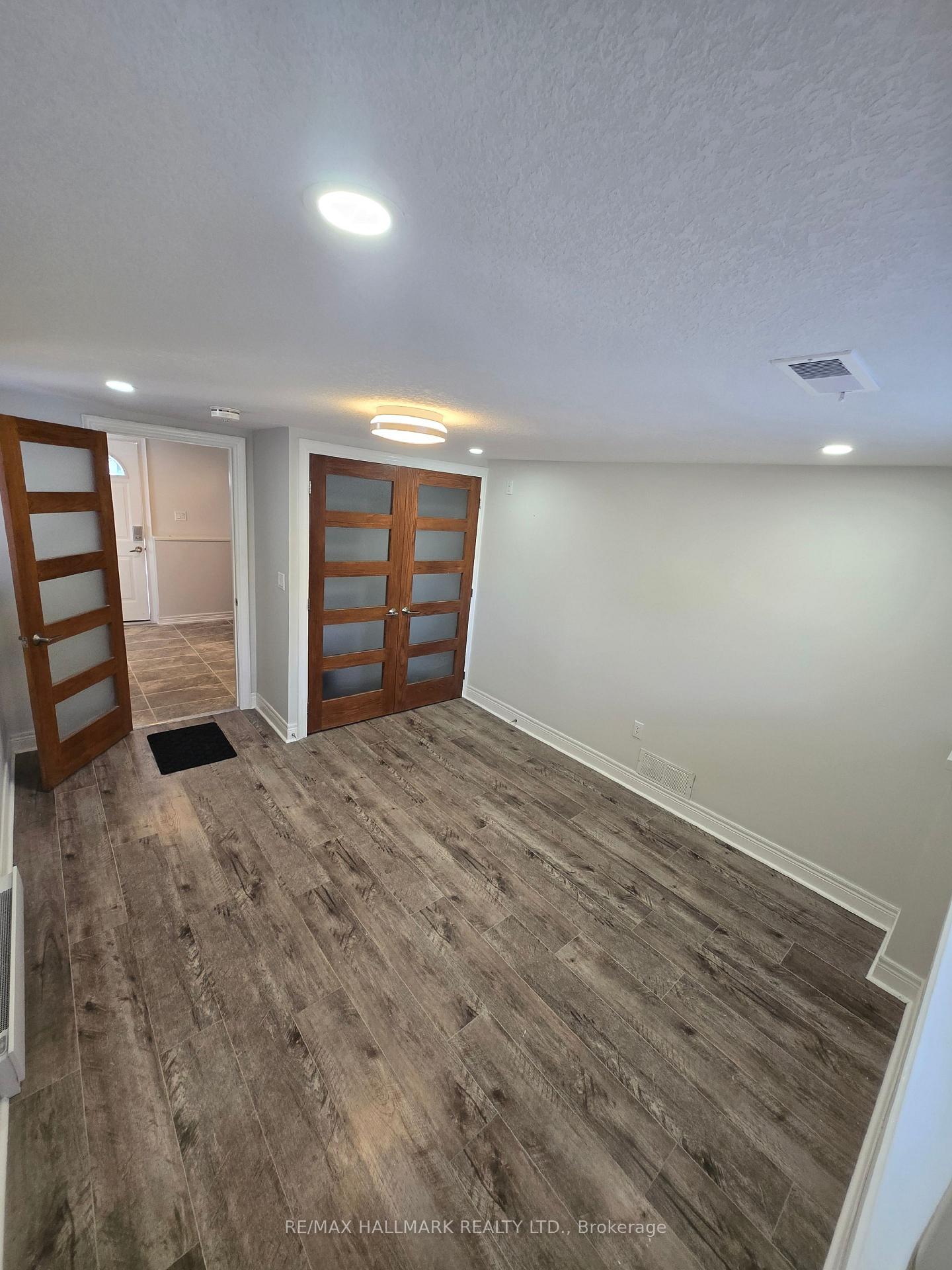 Photo 29 of Unit 101, 18 Summerside Crescent, Cambridge — HOMEH