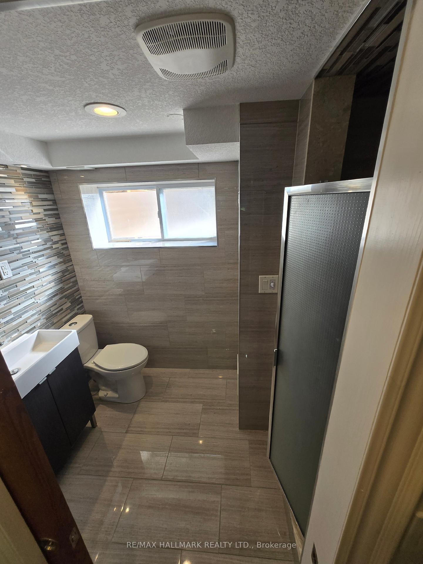 Photo 18 of Unit 101, 18 Summerside Crescent, Cambridge — HOMEH