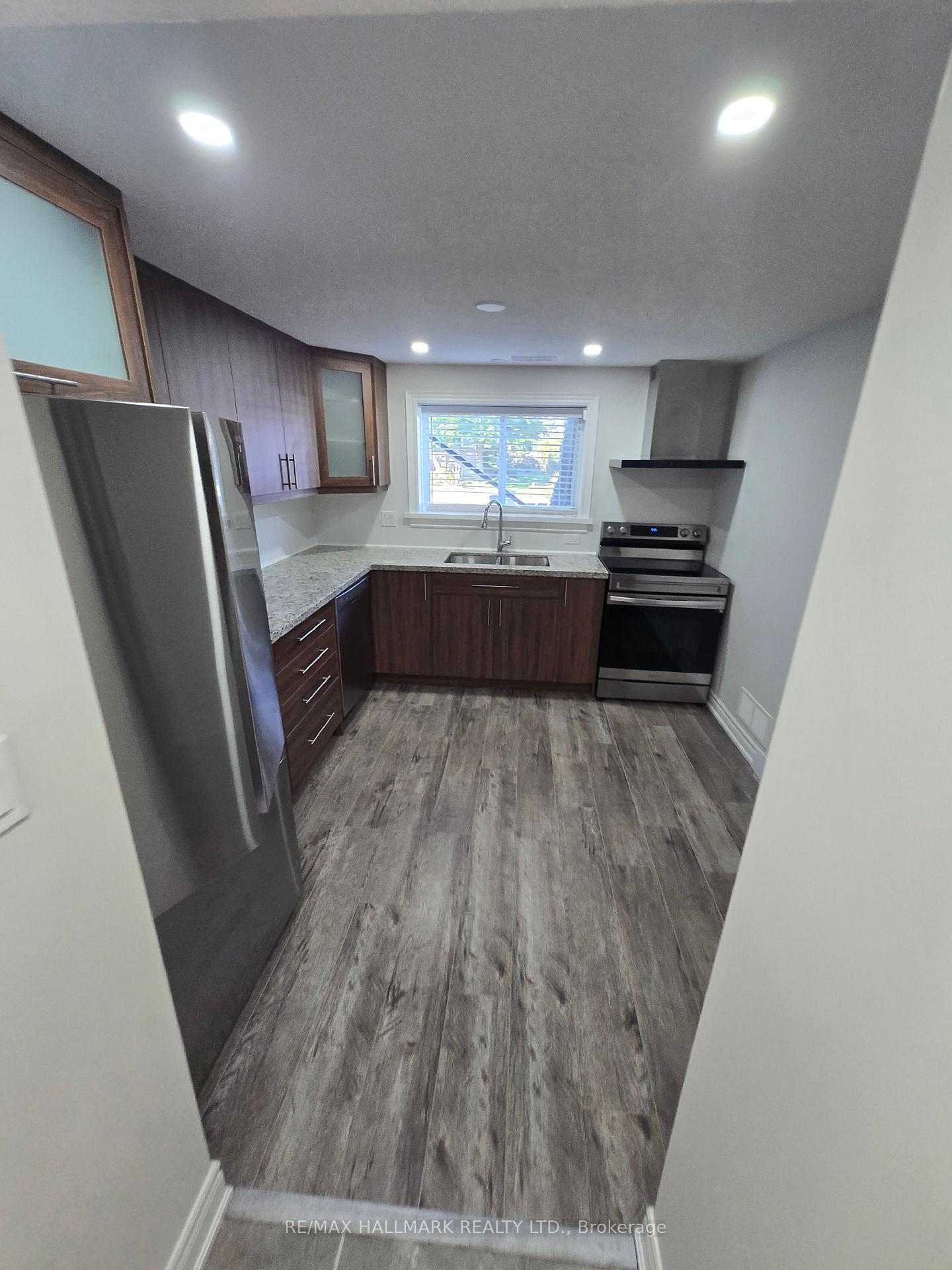 Photo 9 of Unit 101, 18 Summerside Crescent, Cambridge — HOMEH