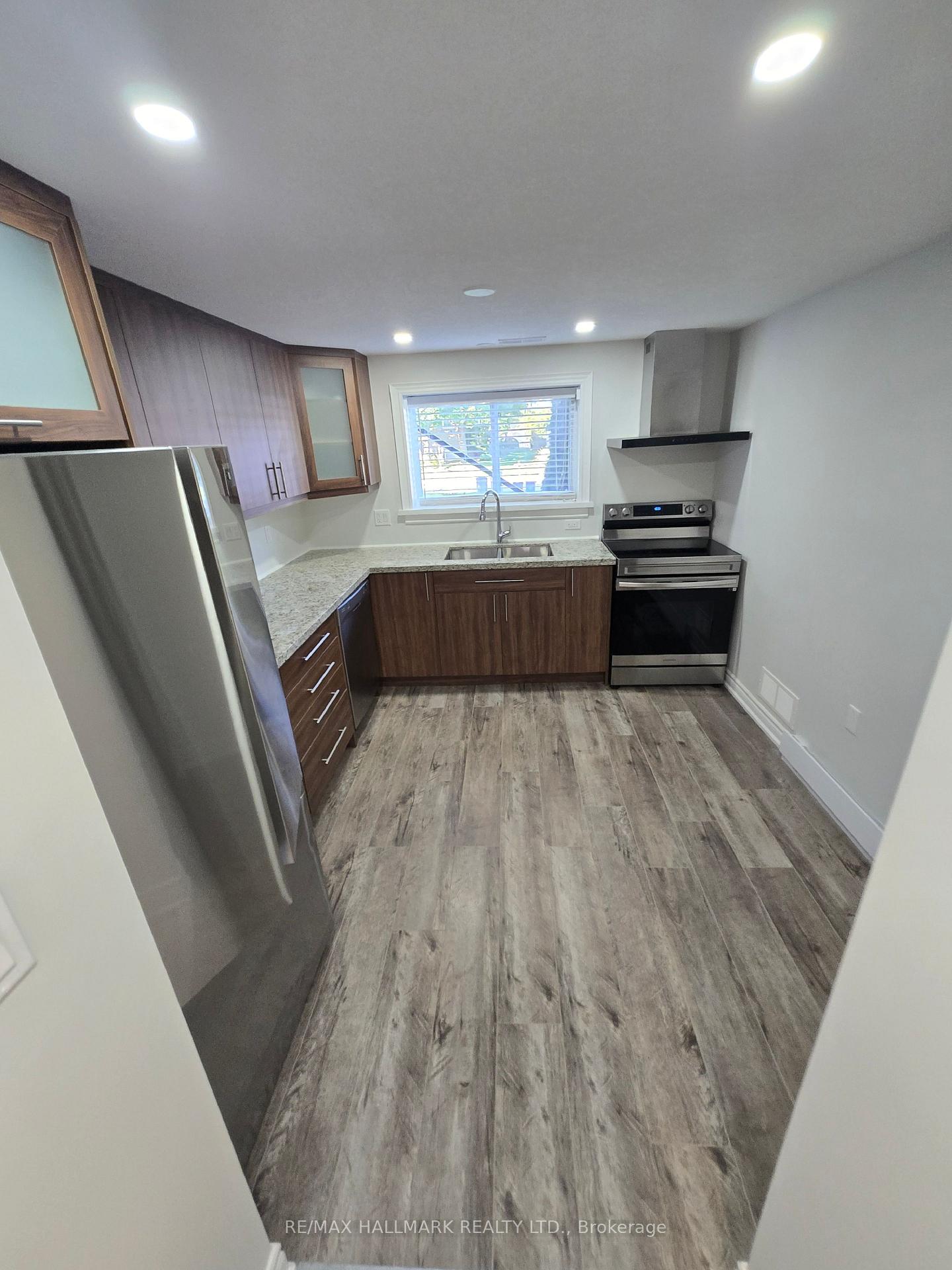 Photo 16 of Unit 101, 18 Summerside Crescent, Cambridge — HOMEH
