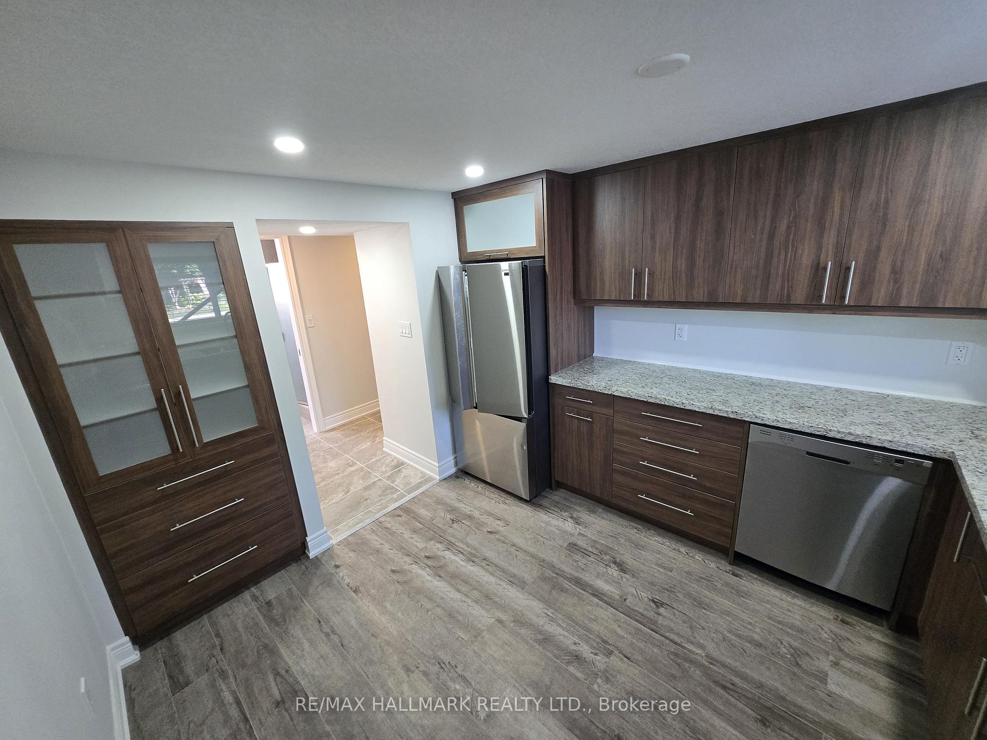 Photo 13 of Unit 101, 18 Summerside Crescent, Cambridge — HOMEH