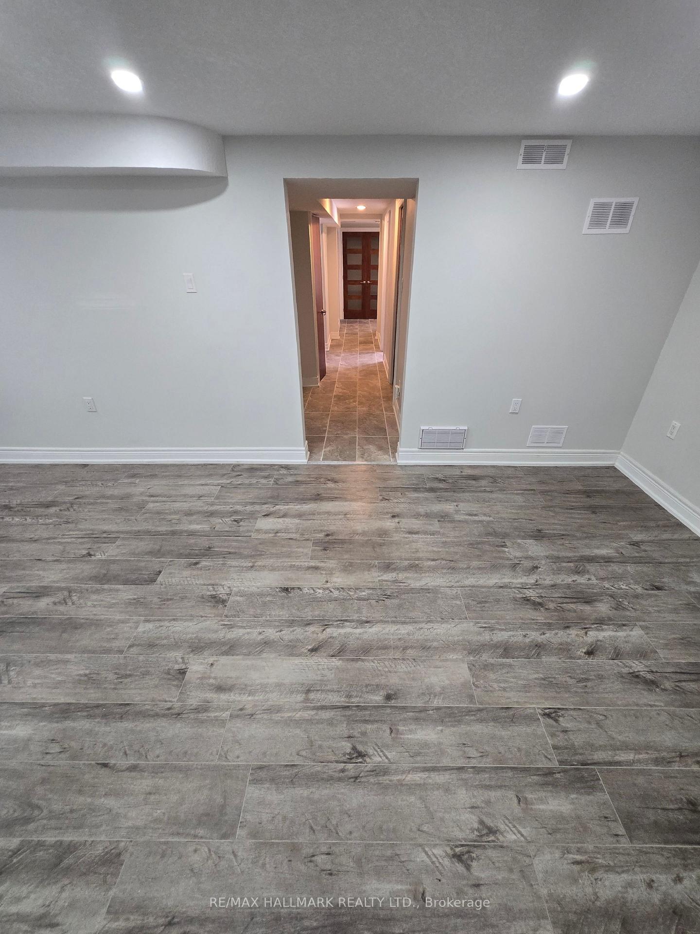 Photo 17 of Unit 101, 18 Summerside Crescent, Cambridge — HOMEH