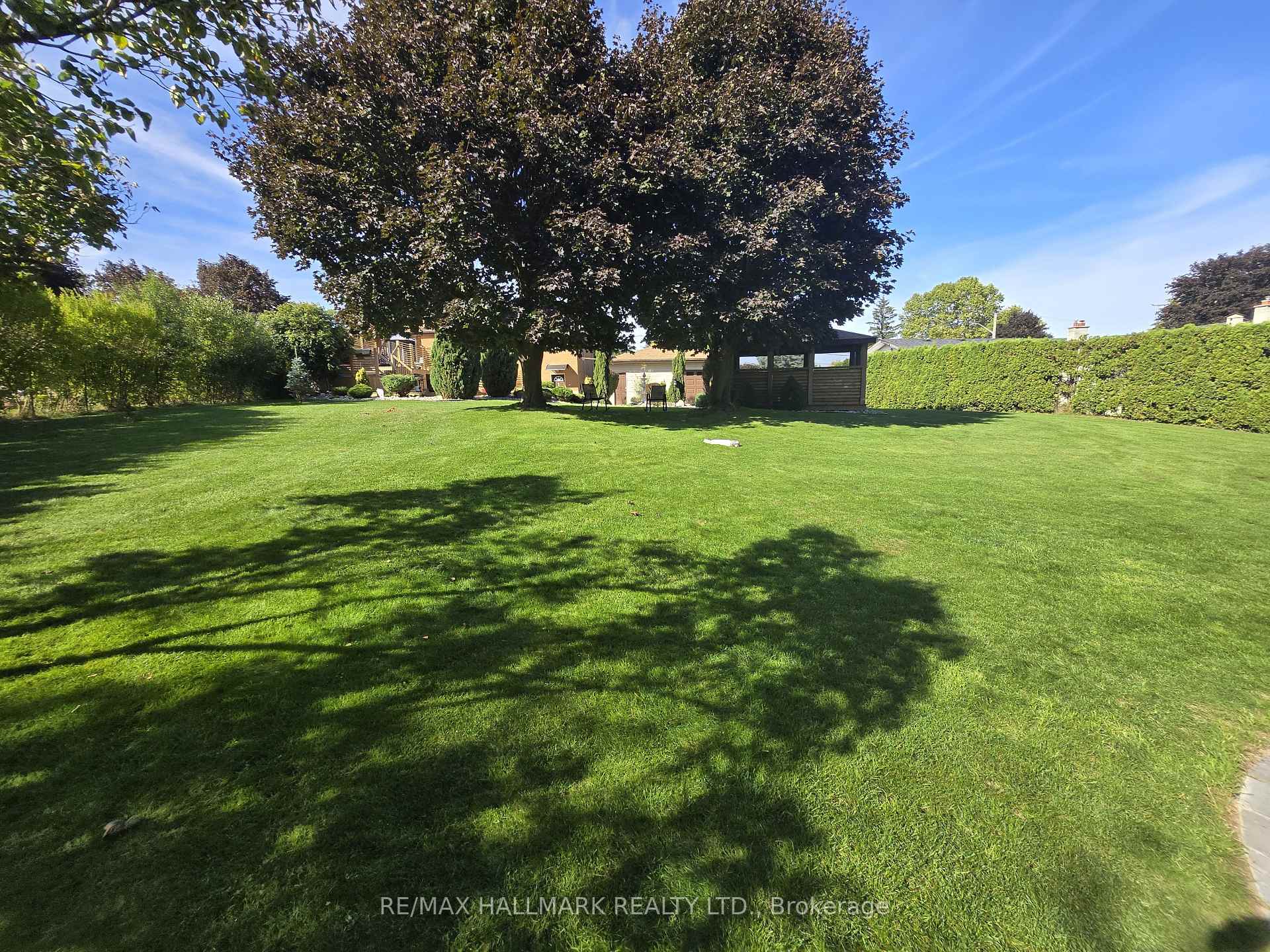 Photo 26 of Unit 101, 18 Summerside Crescent, Cambridge — HOMEH