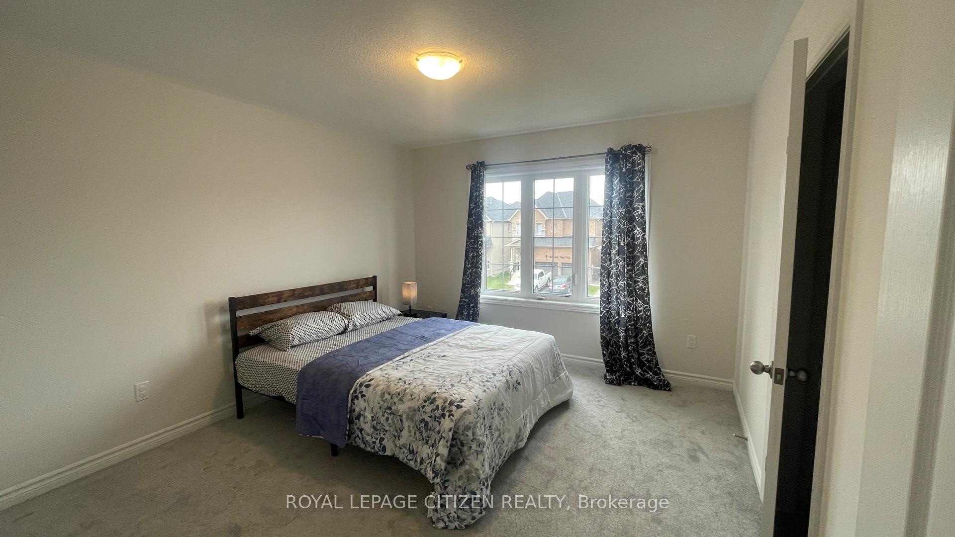 Photo 13 of 53 Jack Potts Way, Clarington, Courtice — HOMEH