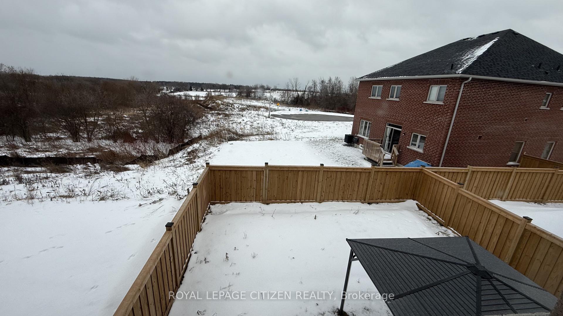 Photo 11 of 53 Jack Potts Way, Clarington, Courtice — HOMEH