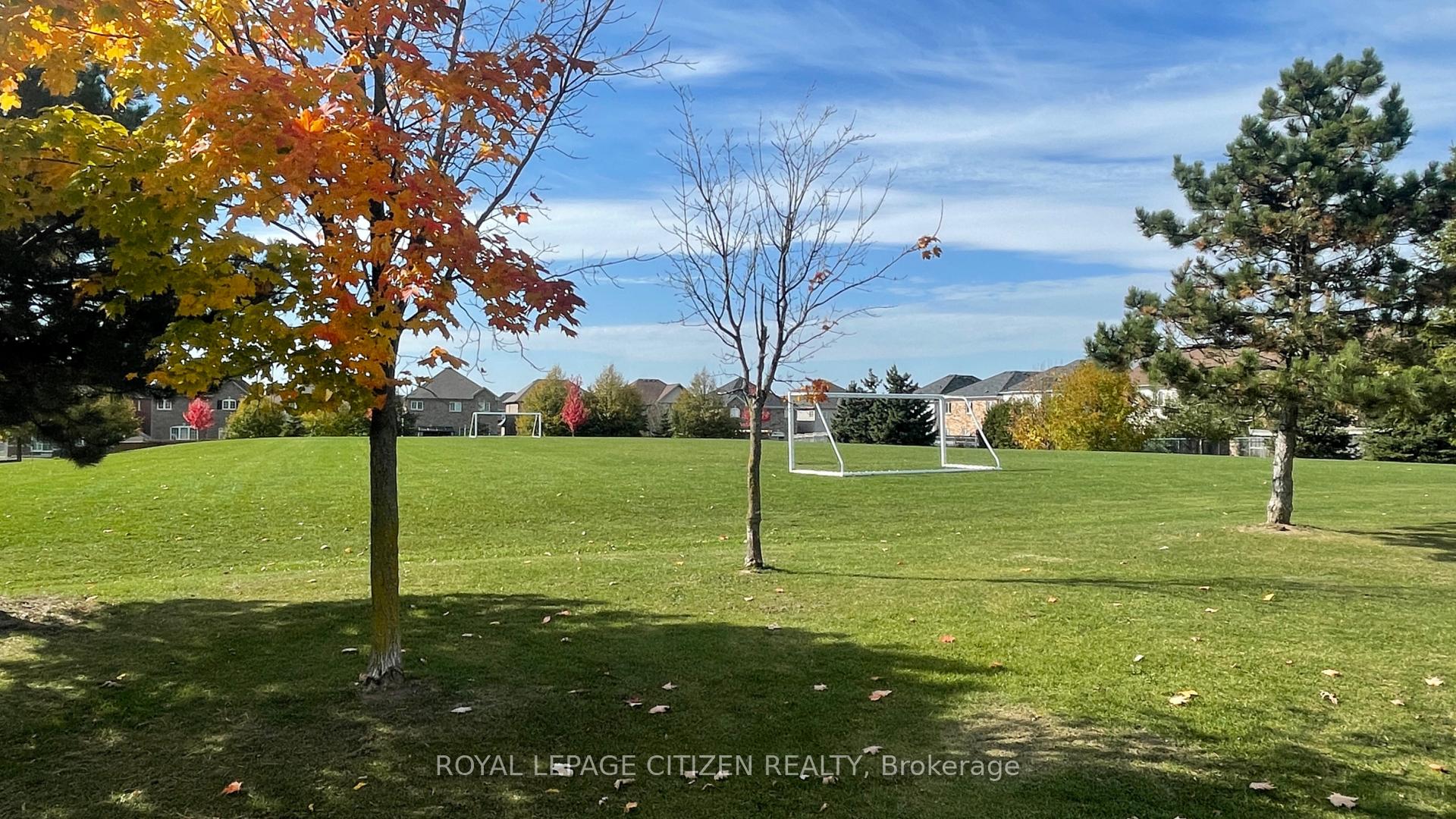 Photo 10 of 53 Jack Potts Way, Clarington, Courtice — HOMEH