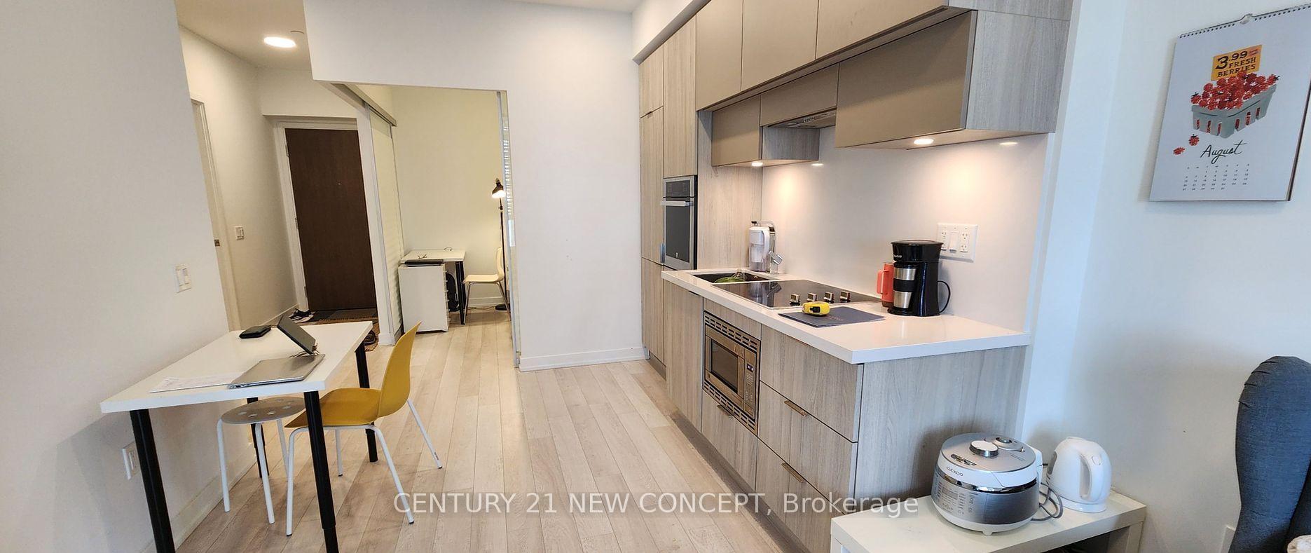Photo 3 of Unit 3002, 39 Roehampton Avenue, Toronto, Mount Pleasant West — HOMEH