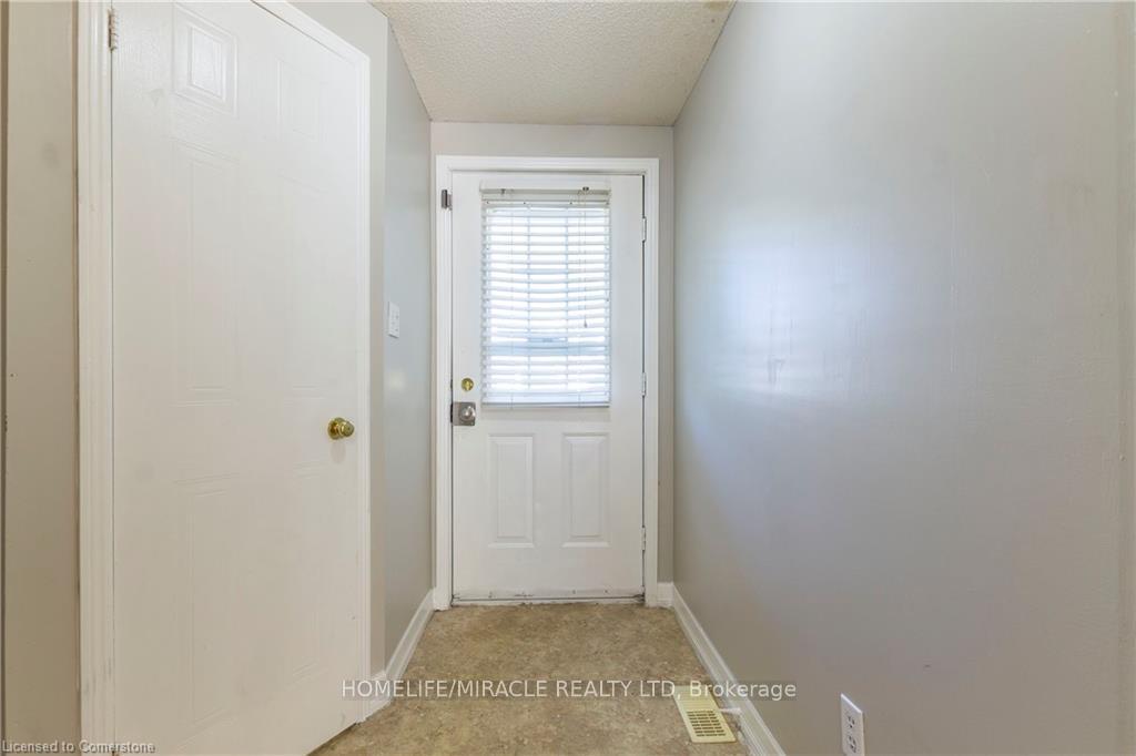Photo 4 of 419 Downsview Place, Waterloo — HOMEH