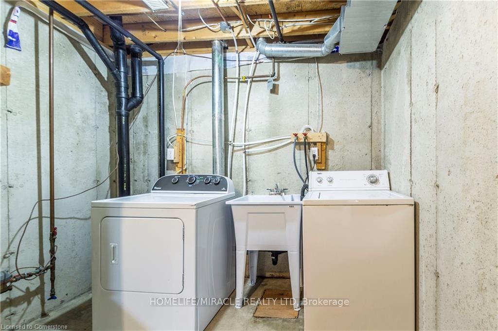 Photo 17 of 419 Downsview Place, Waterloo — HOMEH