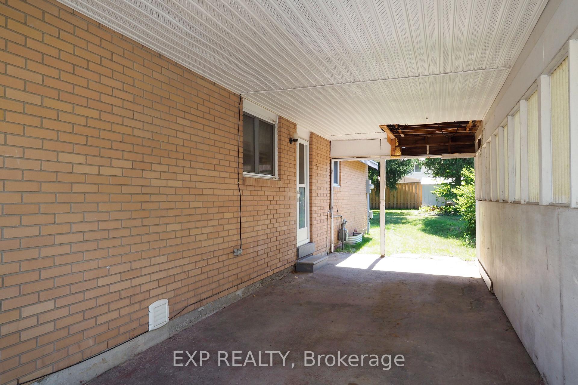 Photo 7 of 129 Hazelglen Drive, Kitchener — HOMEH