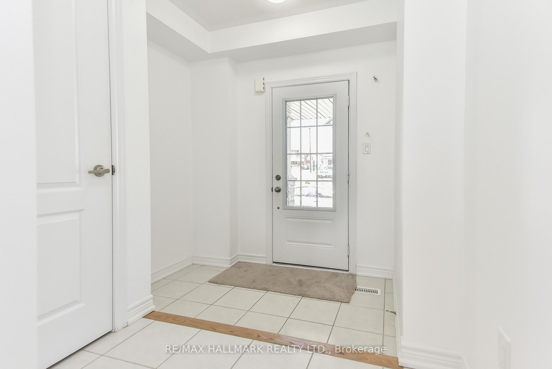Photo 5 of Unit 14, 740 Linden Drive, Cambridge — HOMEH