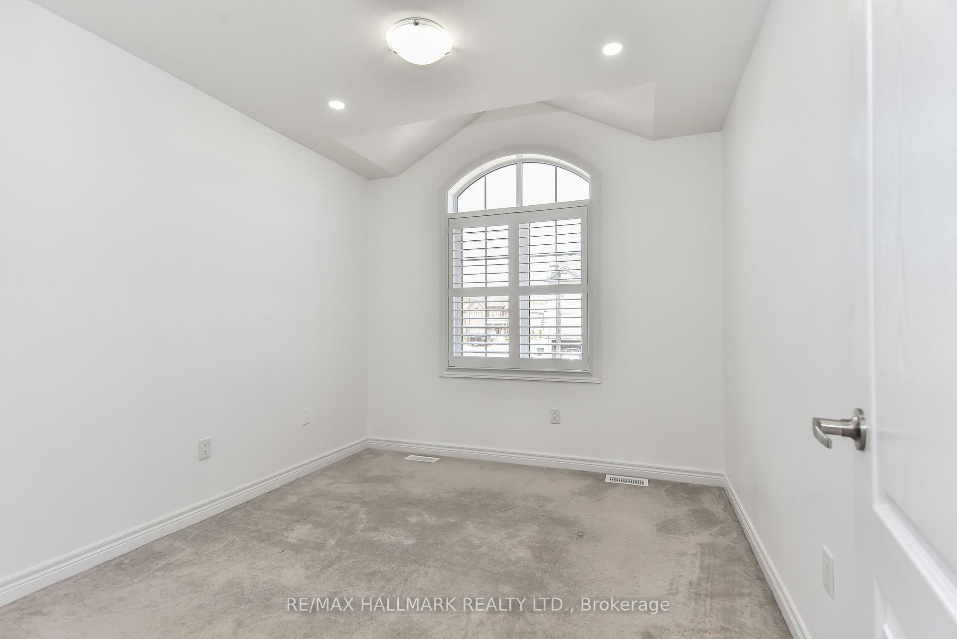 Photo 33 of Unit 14, 740 Linden Drive, Cambridge — HOMEH