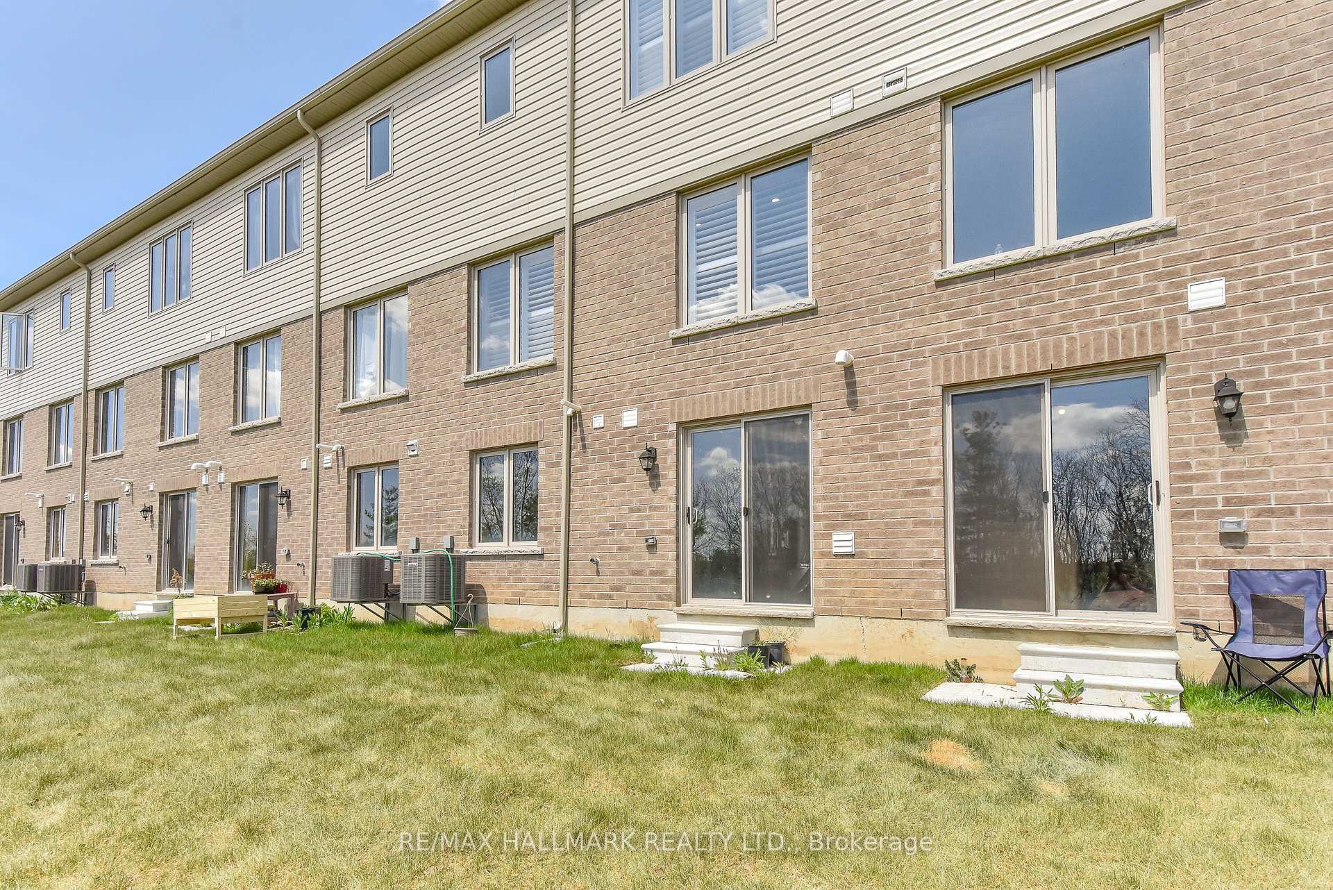 Photo 24 of Unit 14, 740 Linden Drive, Cambridge — HOMEH