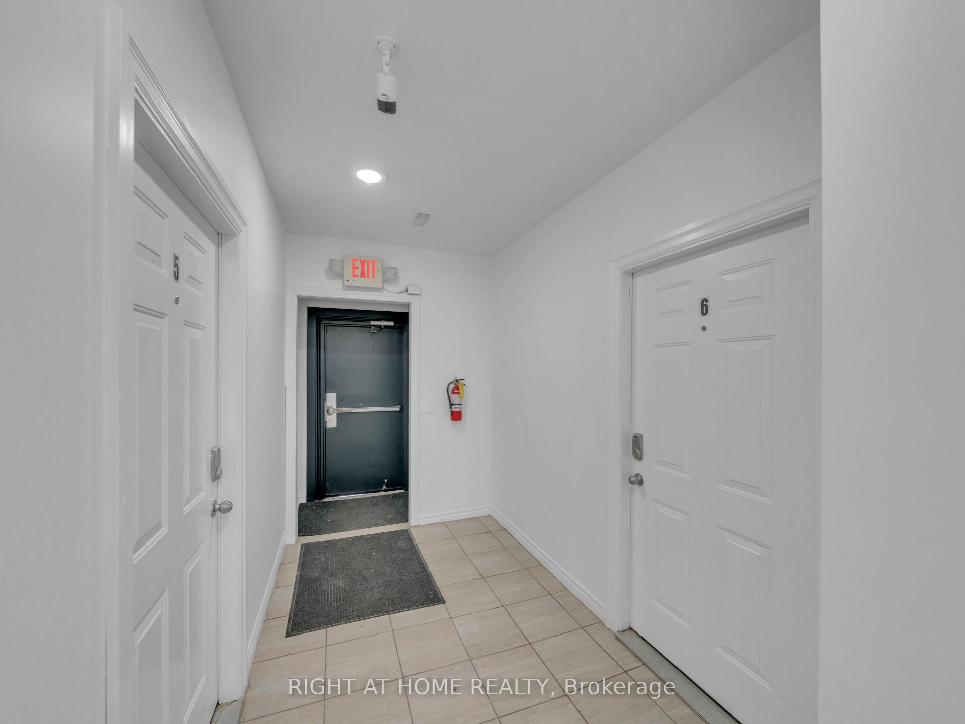 Photo 8 of Unit 12, 279 Drouillard Road, Windsor — HOMEH