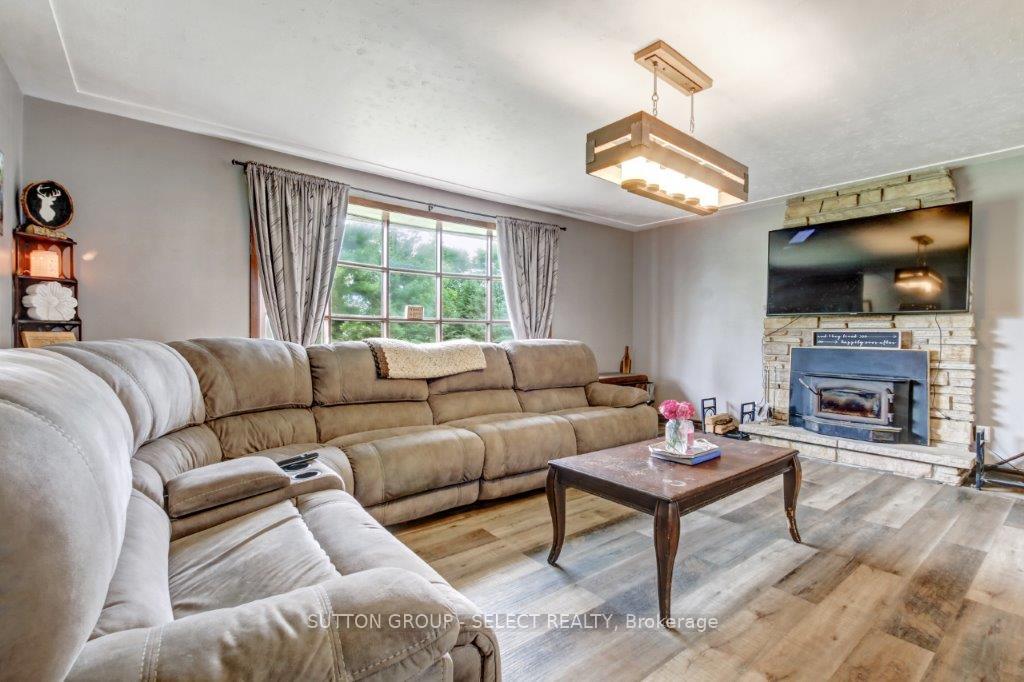 Photo 32 of 16791 Wyton Road, Thames Centre, Rural Thames Centre — HOMEH