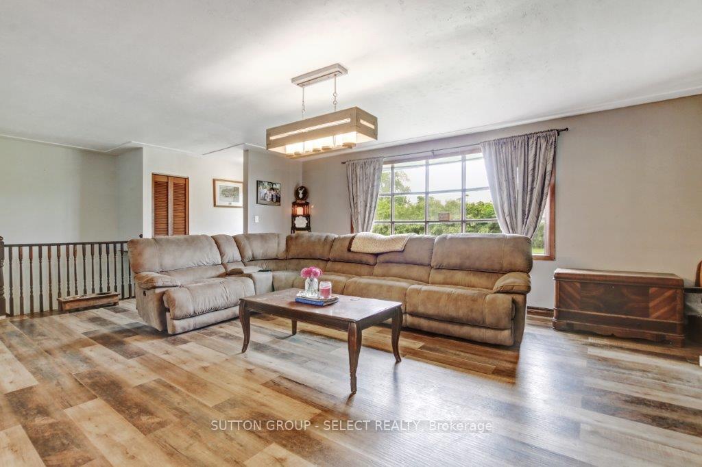 Photo 9 of 16791 Wyton Road, Thames Centre, Rural Thames Centre — HOMEH