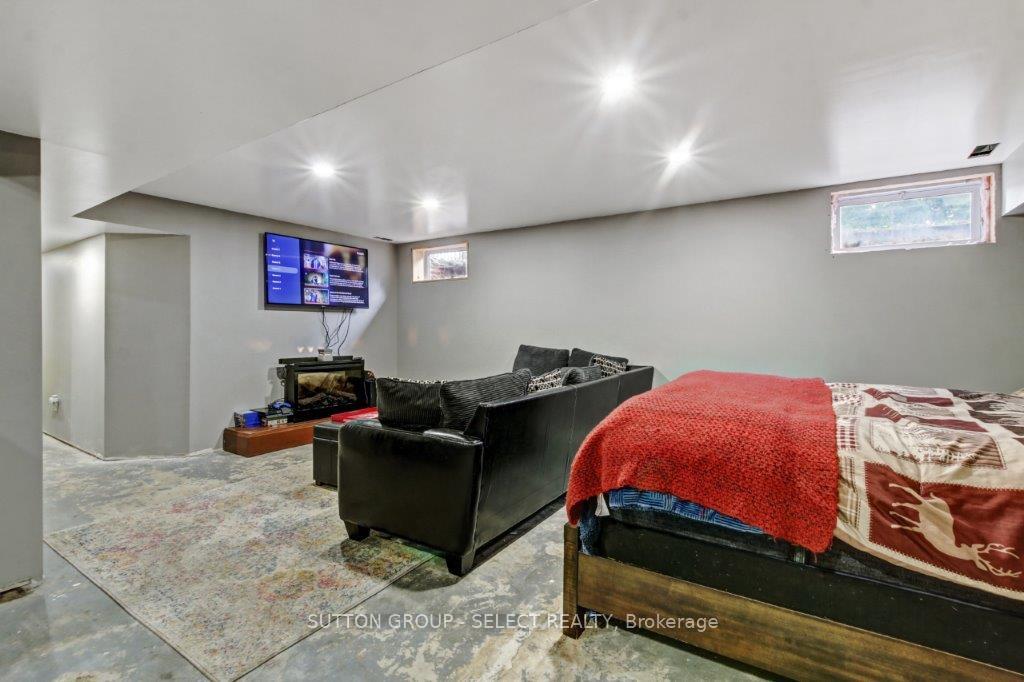 Photo 26 of 16791 Wyton Road, Thames Centre, Rural Thames Centre — HOMEH