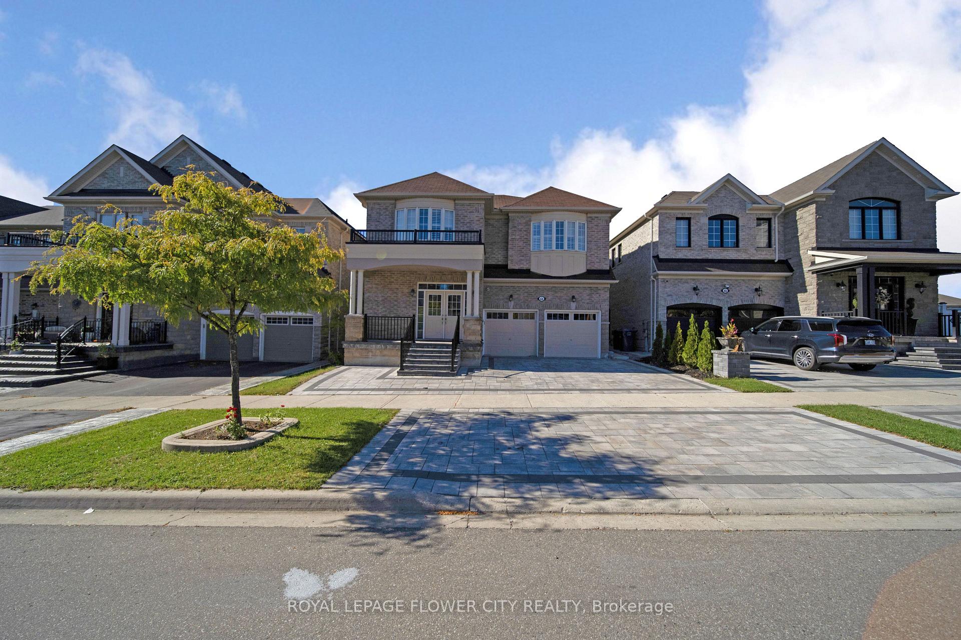 Photo 1 of 44 Young Garden Crescent, Brampton, Credit Valley — HOMEH