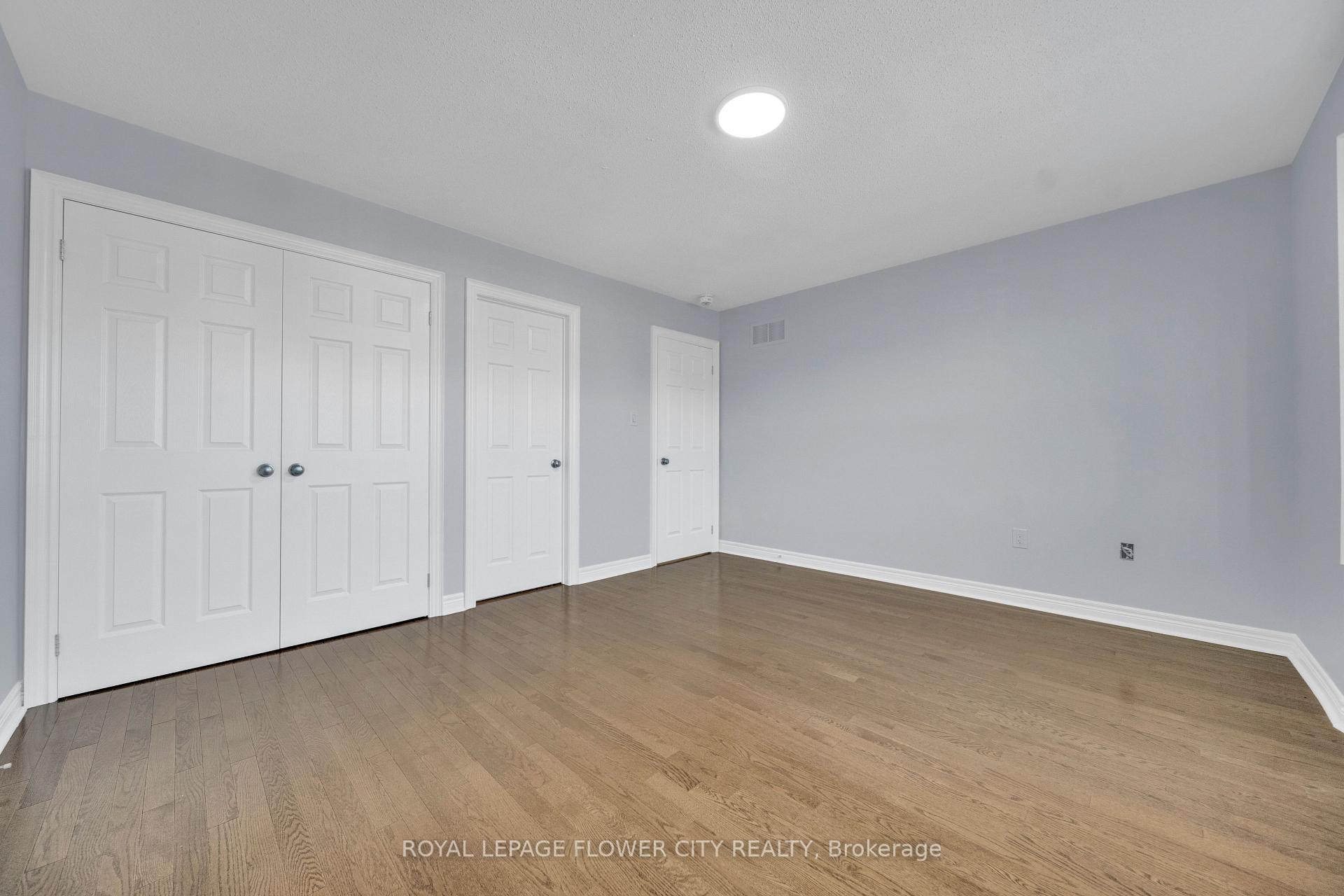 Photo 30 of 44 Young Garden Crescent, Brampton, Credit Valley — HOMEH