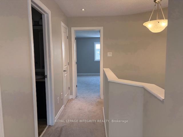 Photo 10 of 29 Fallengale Crescent W, Ottawa, Kanata - Kanata Lakes/Heritage Hills — HOMEH