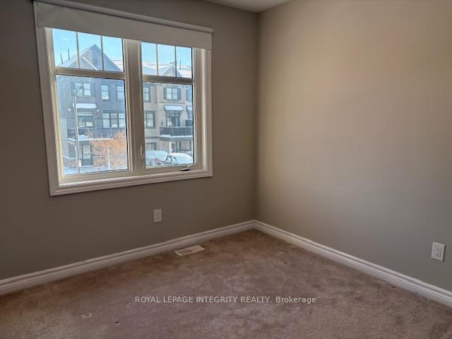 Photo 14 of 29 Fallengale Crescent W, Ottawa, Kanata - Kanata Lakes/Heritage Hills — HOMEH