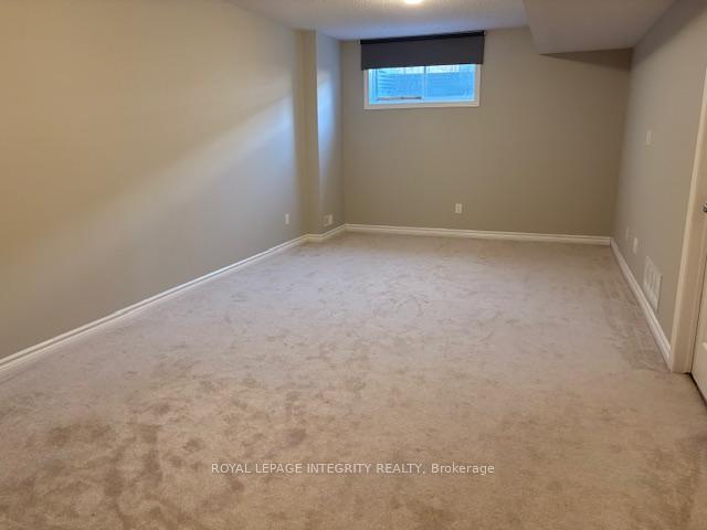 Photo 11 of 29 Fallengale Crescent W, Ottawa, Kanata - Kanata Lakes/Heritage Hills — HOMEH