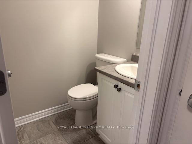 Photo 13 of 29 Fallengale Crescent W, Ottawa, Kanata - Kanata Lakes/Heritage Hills — HOMEH