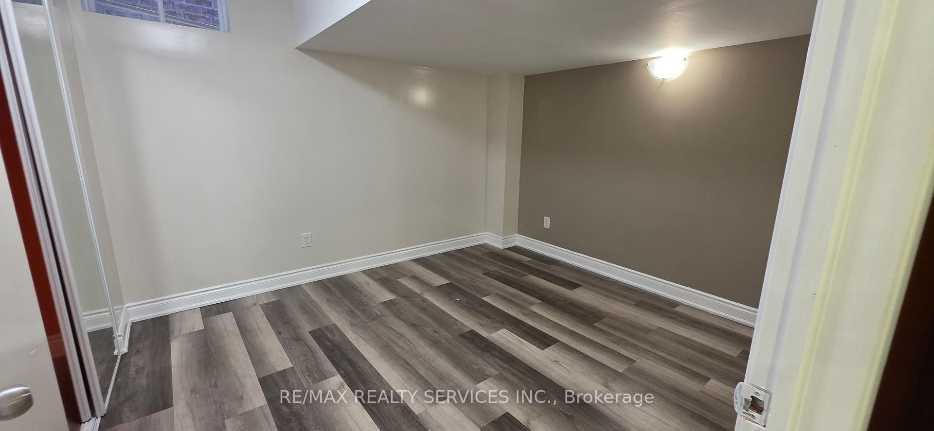 Photo 6 of Unit Bsmt, 34 Interlacken Drive, Brampton, Credit Valley — HOMEH