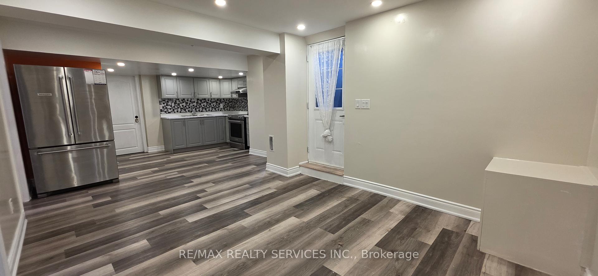 Photo 7 of Unit Bsmt, 34 Interlacken Drive, Brampton, Credit Valley — HOMEH