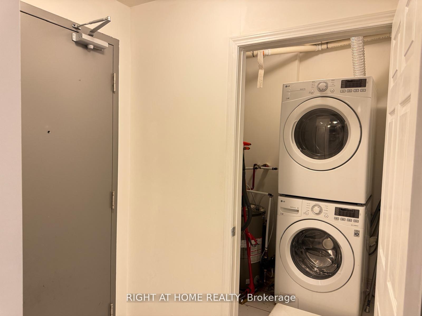 Photo 6 of Unit 309, 50 Sky Harbour Drive, Brampton, Bram West — HOMEH