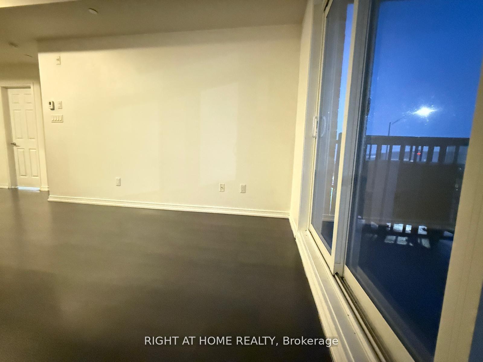 Photo 5 of Unit 309, 50 Sky Harbour Drive, Brampton, Bram West — HOMEH