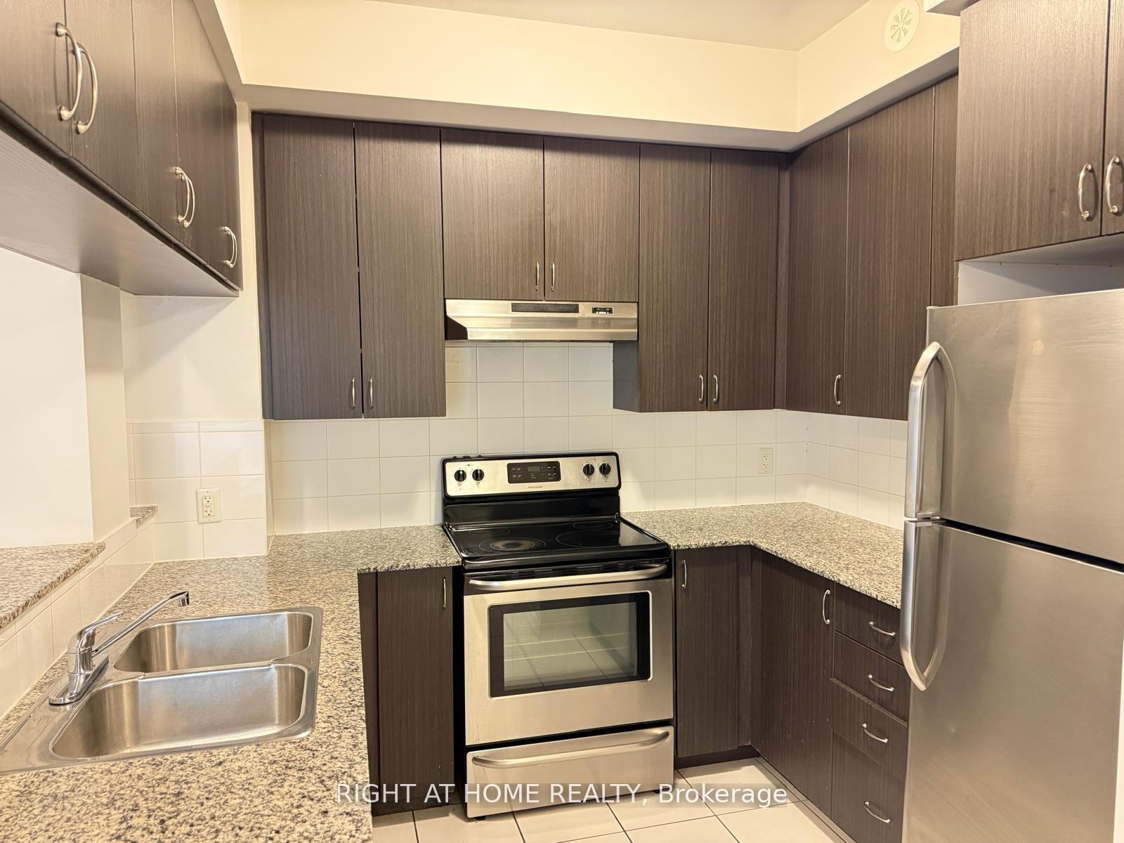 Photo 10 of Unit 309, 50 Sky Harbour Drive, Brampton, Bram West — HOMEH