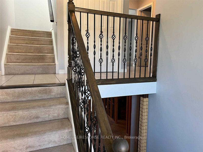 Photo 4 of Unit 9, 305 Briarmeadow Drive, Kitchener — HOMEH
