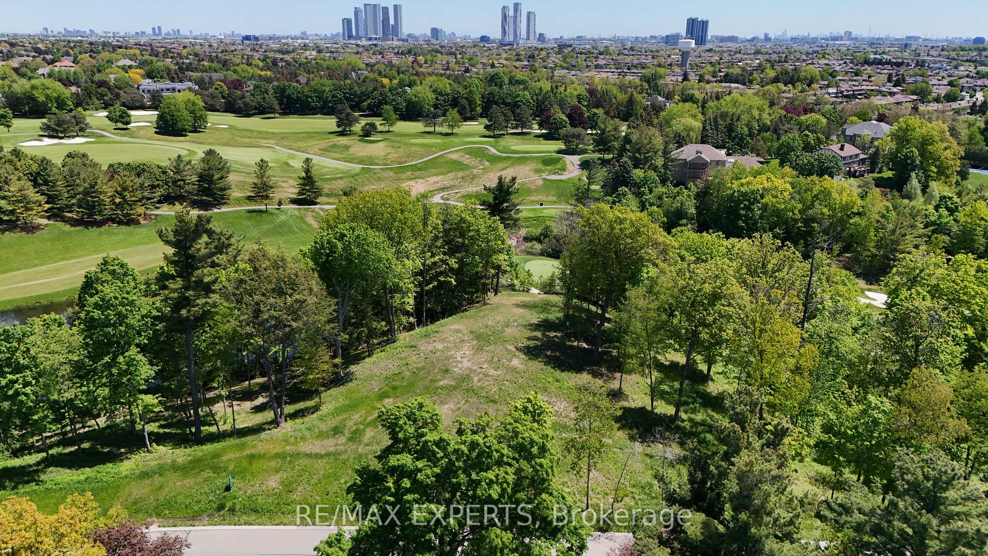 Photo 7 of 167 National Drive, Vaughan, East Woodbridge — HOMEH