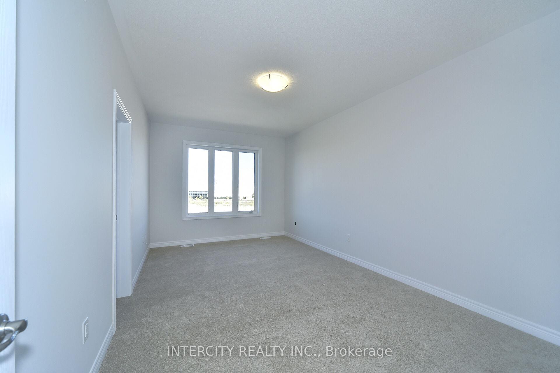 Photo 25 of 160 Mumbai Drive, Markham, Middlefield — HOMEH